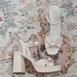 Naturalizer White Leather & Raffia Slingback Platform Sandals - size 5